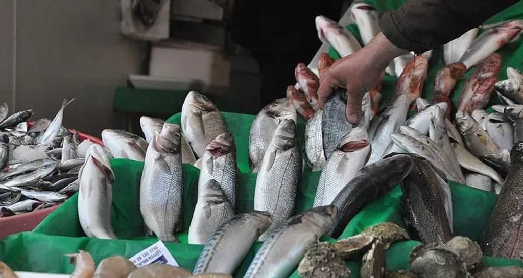 Eczane takviyelerine alternatif: Roskachestvo'nun kasım ayı balık önerisi